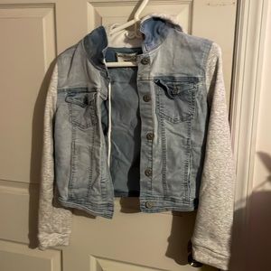 Size large cropped jean jacket
